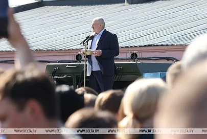 Лукашенко: власть никогда не падет